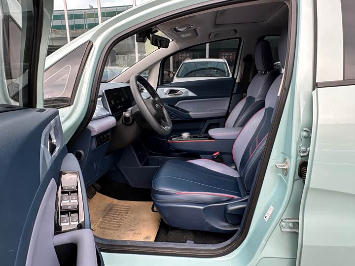 Фото 3 - Geely Geometry E Firefly