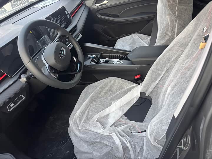 Фото 4 - Geely Binrui