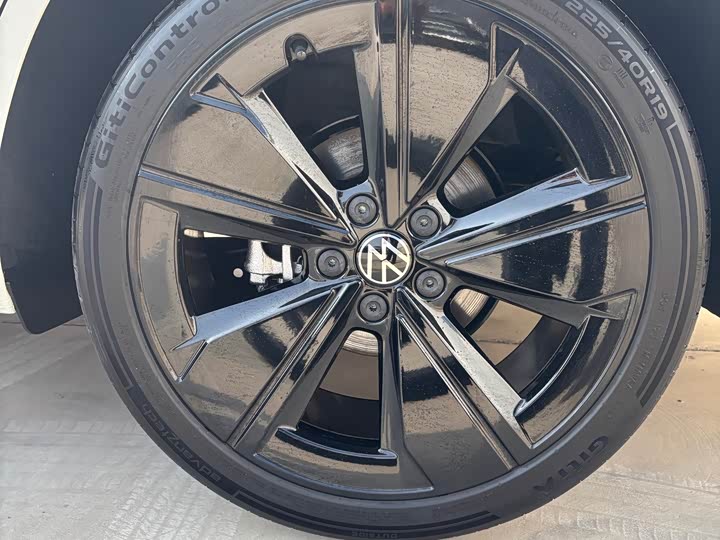 Volkswagen Lamando L 2026 2026款 凌渡L GTS 380TSI 凌风百万纪念版