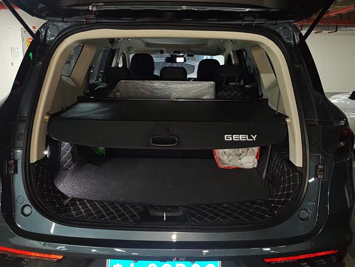 Фото 4 - Geely Okavango