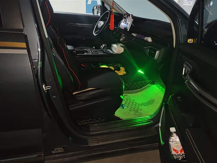 Фото 8 - Geely Okavango