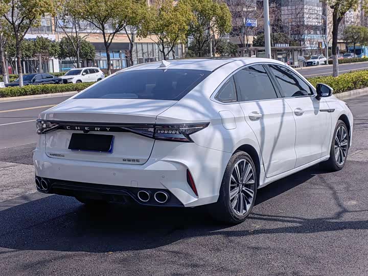 Фото 6 - Chery Arrizo 8