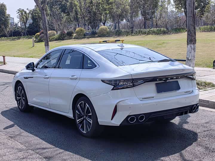 Фото 7 - Chery Arrizo 8