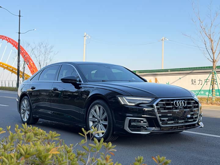 Фото 3 - Audi A6L