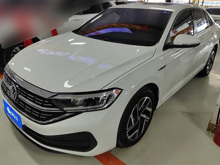 Фото 1 - Volkswagen Sagitar L