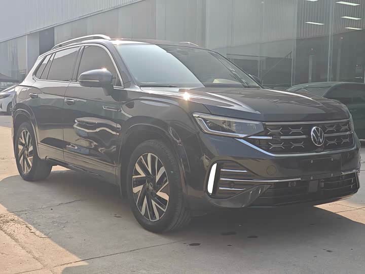 Фото 3 - Volkswagen Tayron