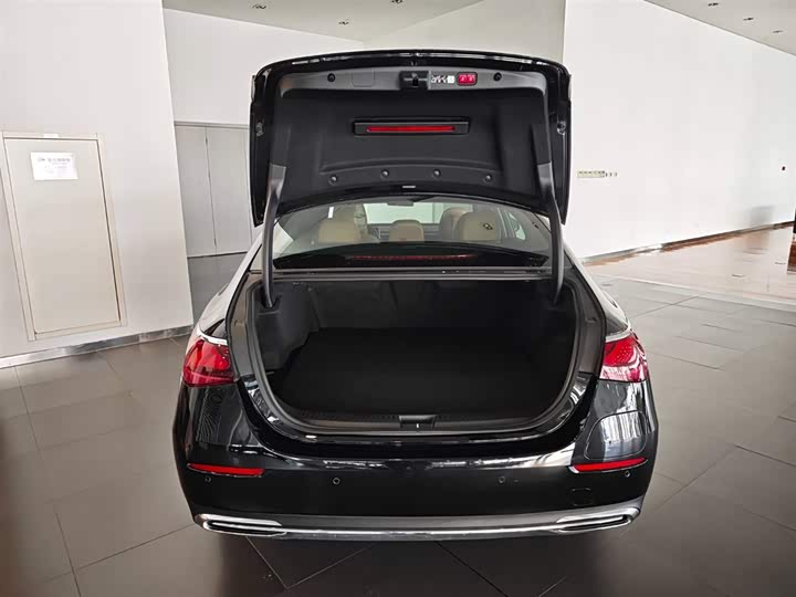 Фото 6 - Mercedes-Benz E-Class Hybrid