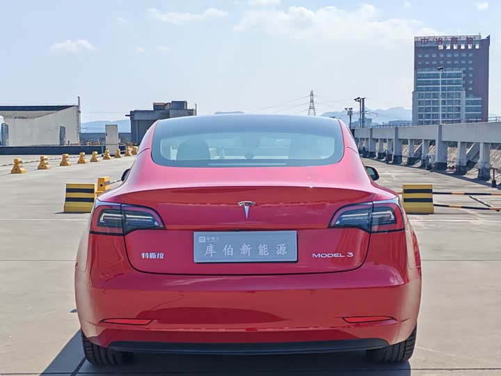 Фото 5 - Tesla Model 3