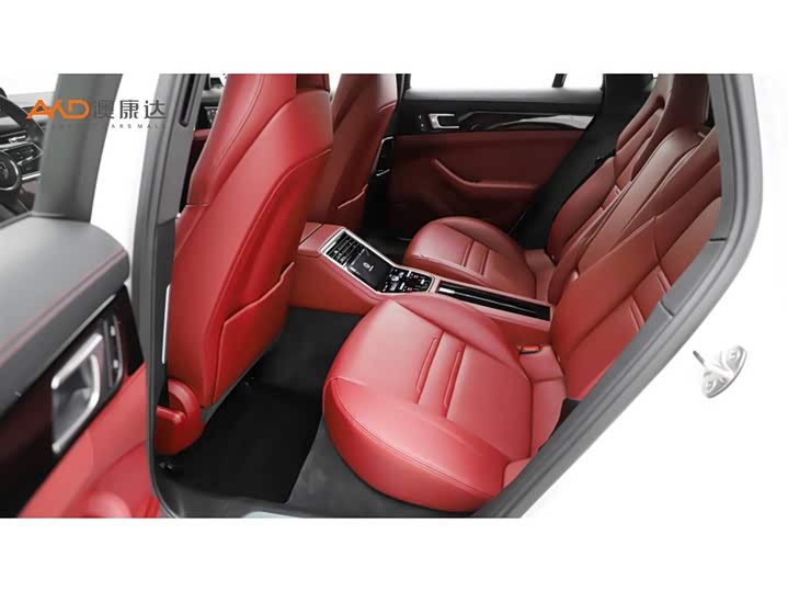 Фото 7 - Porsche Panamera