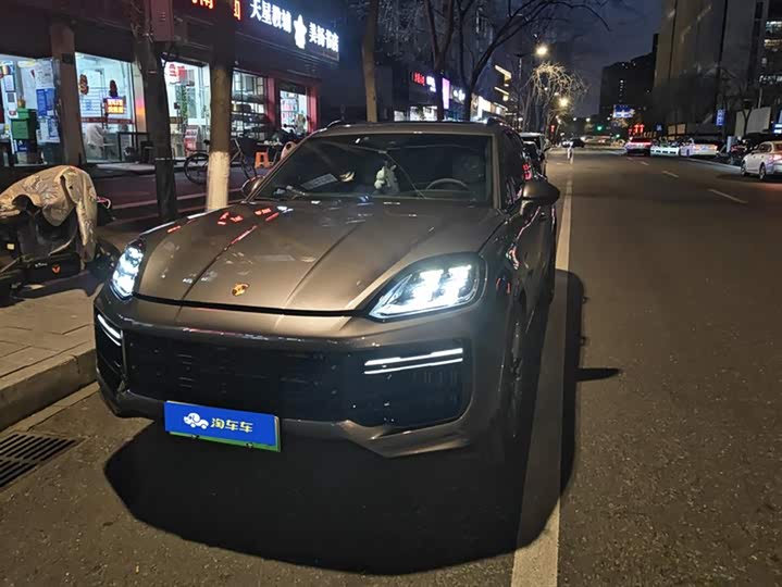 Фото 1 - Porsche Cayenne Hybrid