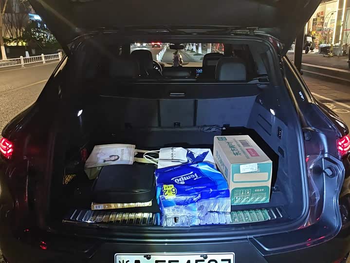 Фото 4 - Porsche Cayenne Hybrid