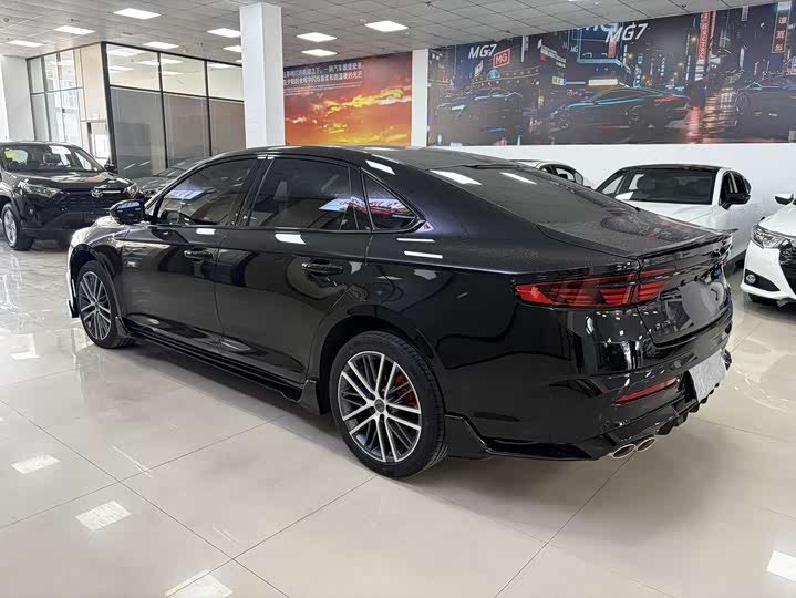 Фото 4 - Geely Preface
