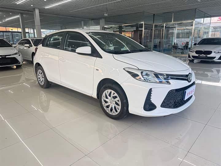 Фото 3 - Toyota Vios FS