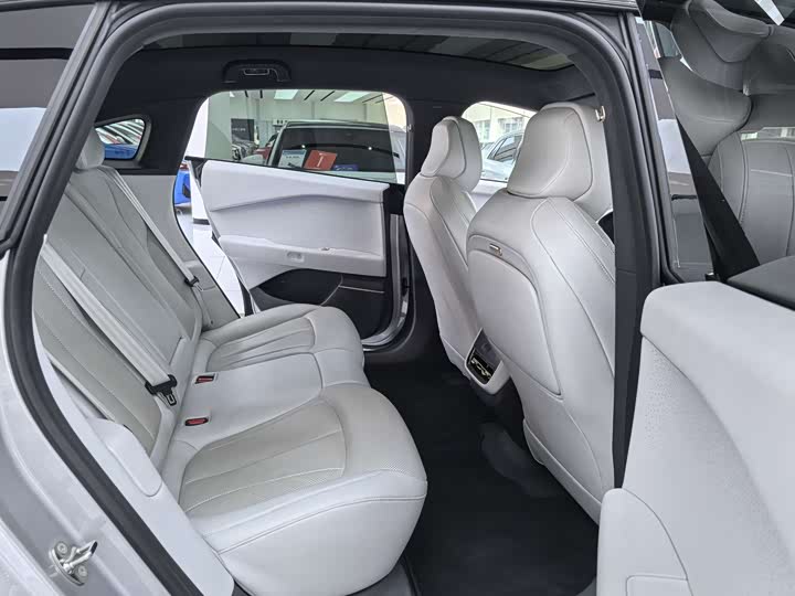 Фото 9 - XPeng F57