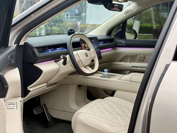 Фото 3 - Nio ES8