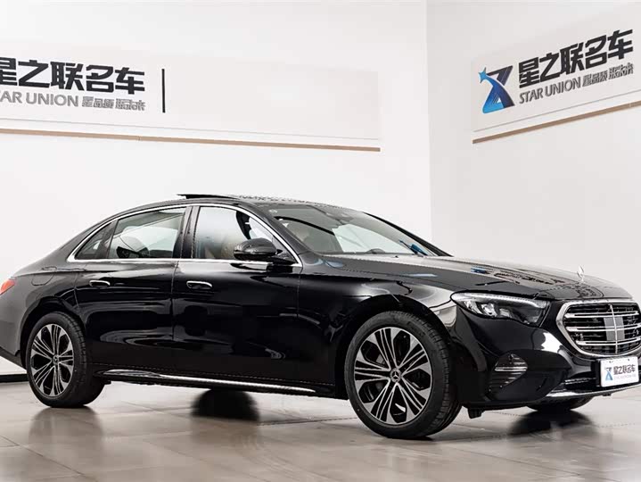 Фото 6 - Mercedes-Benz E-Class