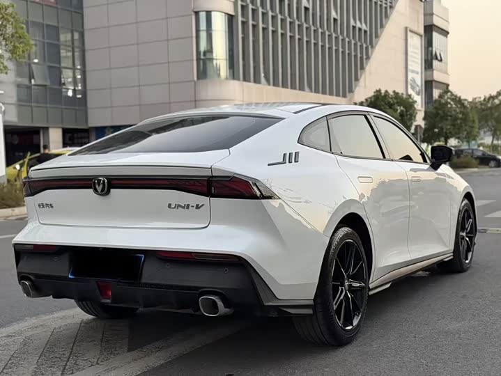 Фото 9 - Changan Yida