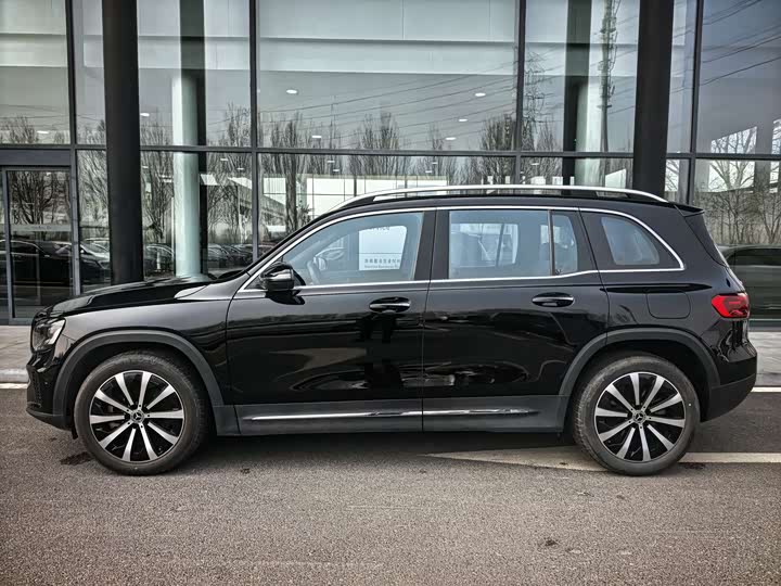 Фото 3 - Mercedes-Benz GLB-Class