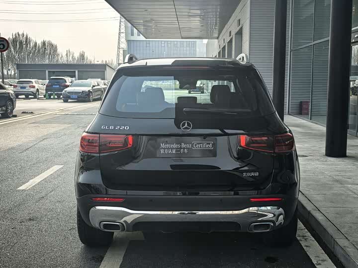 Фото 4 - Mercedes-Benz GLB-Class