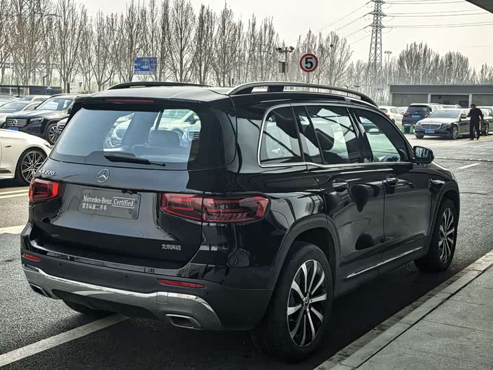 Фото 7 - Mercedes-Benz GLB-Class