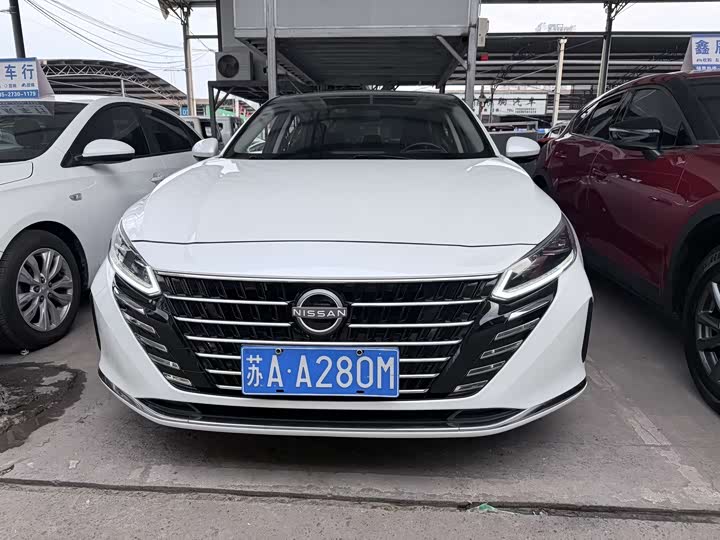 Фото 2 - Nissan Teana