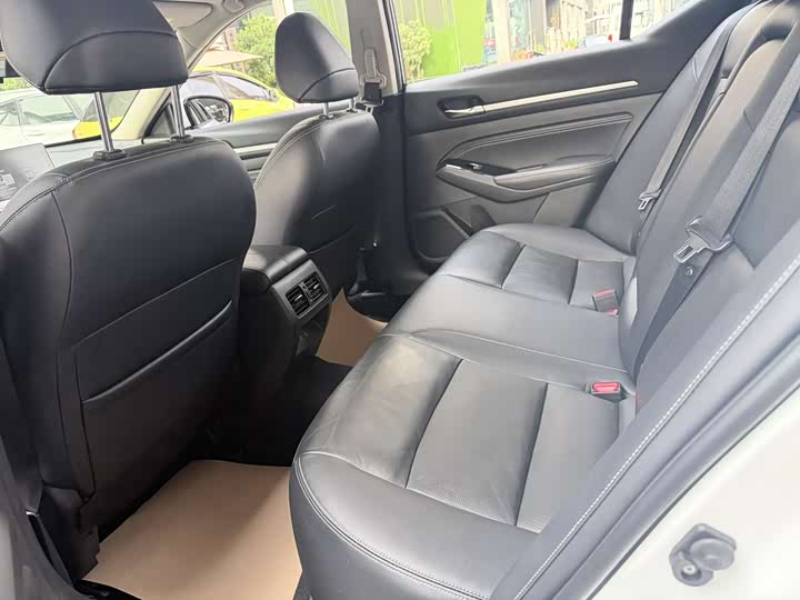 Фото 6 - Nissan Teana