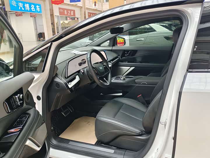 Фото 7 - Cadillac Optiq