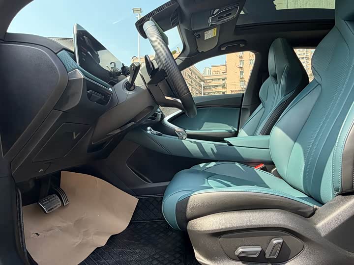 Фото 7 - MG Motor 7