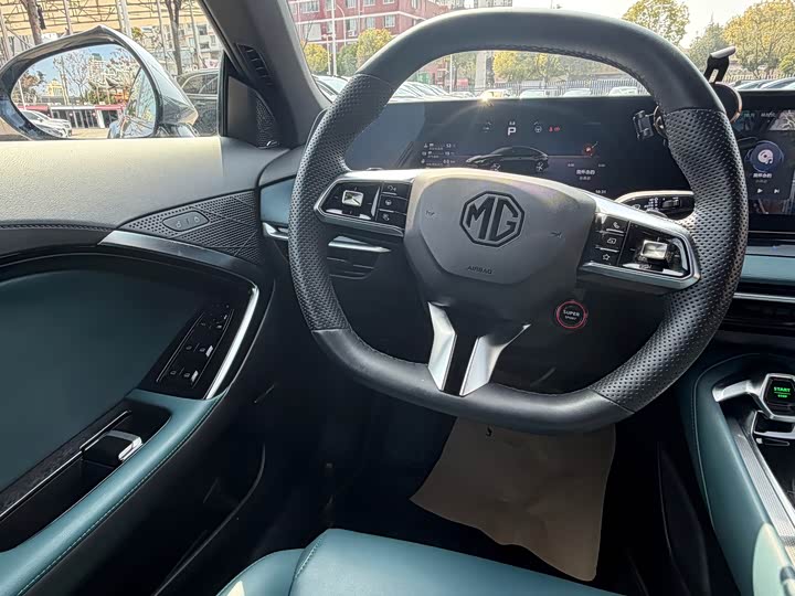 Фото 9 - MG Motor 7