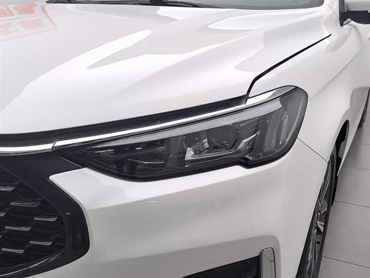 Фото 7 - Ford Escort