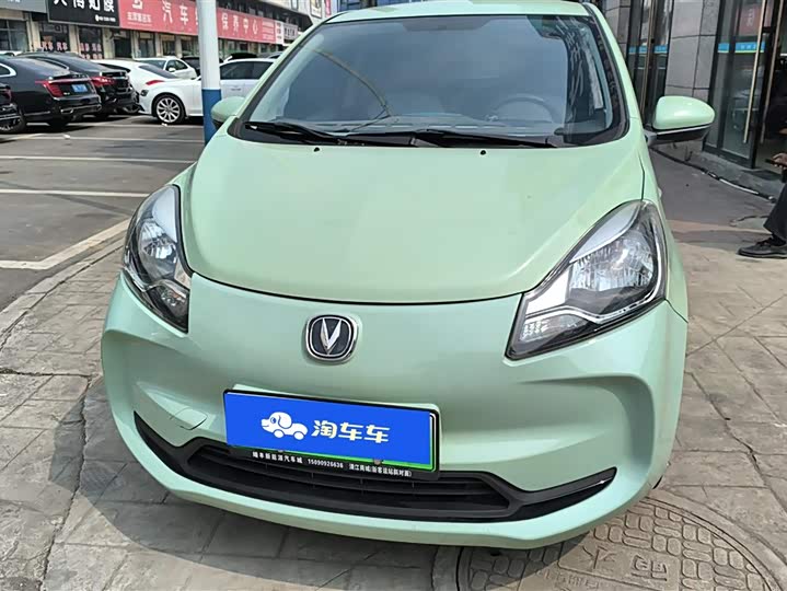 Фото 2 - Changan BenBen E-Star