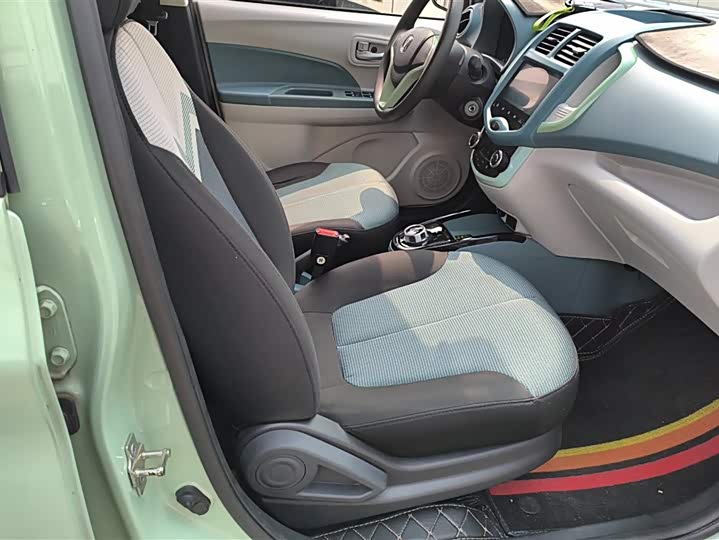 Фото 8 - Changan BenBen E-Star