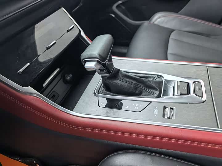 Photo 9 - Changan CS75