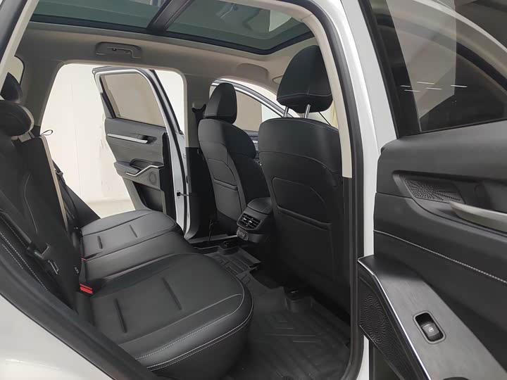 Фото 7 - Haval H6 Hybrid