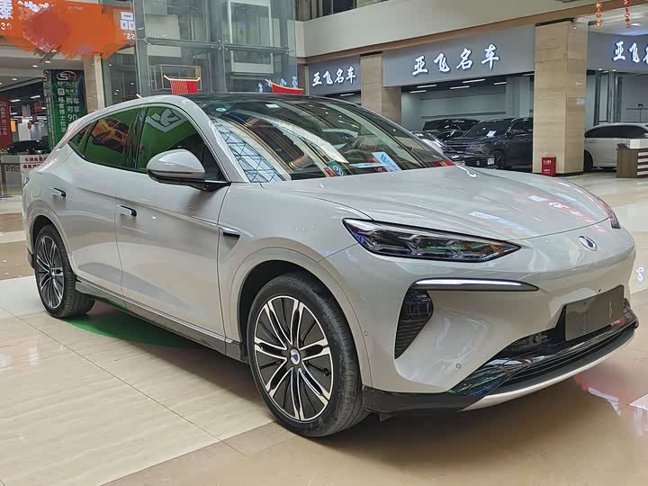 Фото 2 - Denza N7