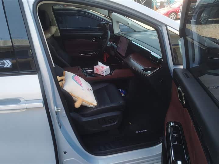 Фото 8 - GAC Trumpchi E8