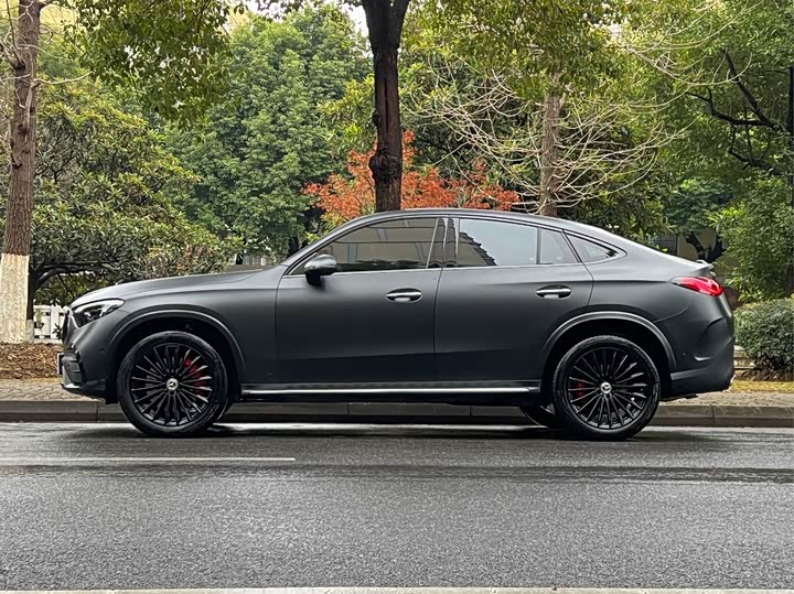 Photo 7 - Mercedes-Benz GLC-Class Coupe