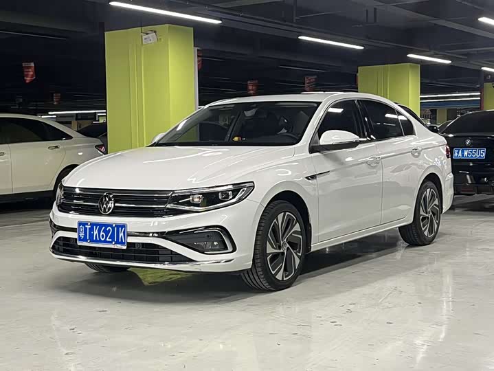 Фото 1 - Volkswagen Bora