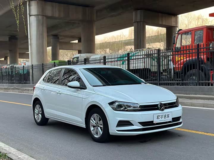 Фото 3 - Volkswagen Polo