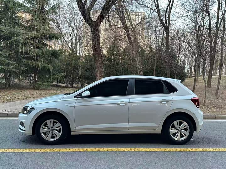 Фото 4 - Volkswagen Polo