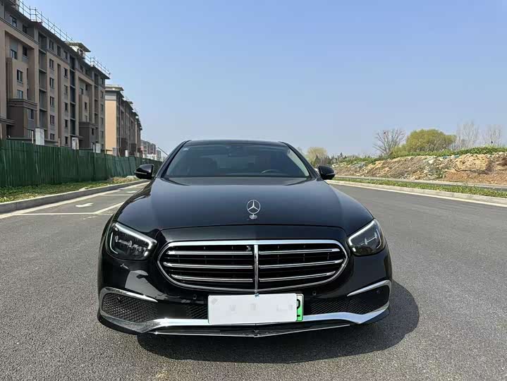 Фото 2 - Mercedes-Benz E-Class Hybrid