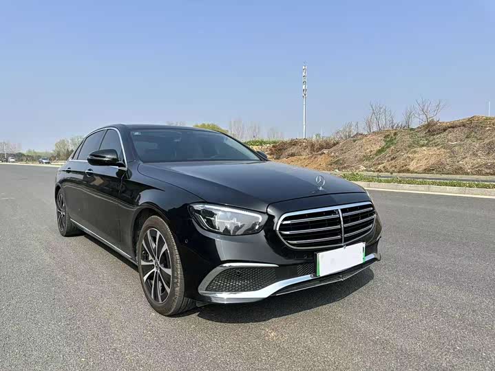 Фото 3 - Mercedes-Benz E-Class Hybrid