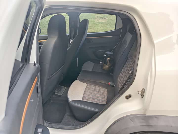 Photo 7 - Dongfeng Yipai Nano EX1 Pro