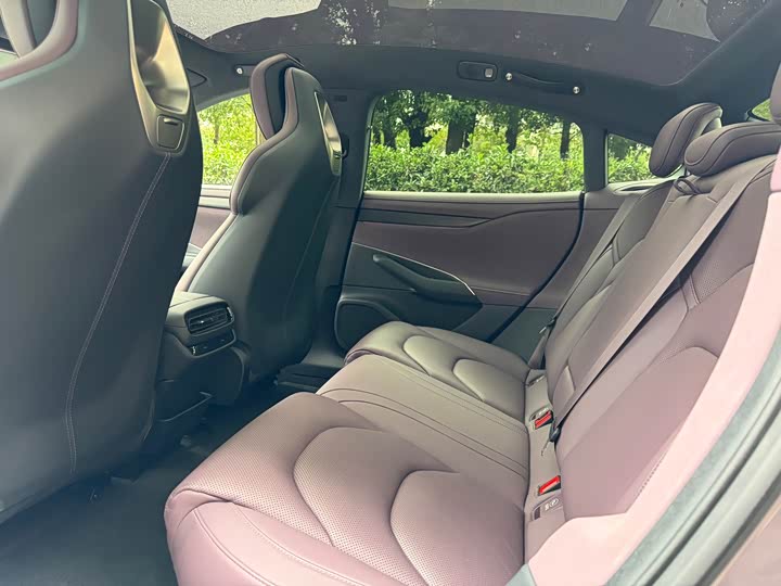 Фото 7 - Xiaomi SU7