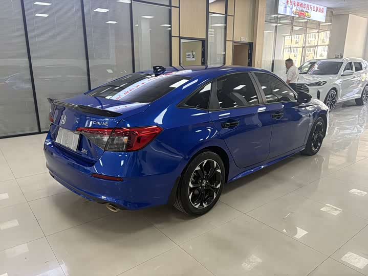 Фото 6 - Honda Civic