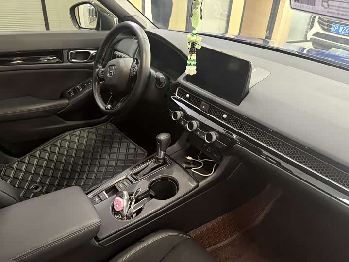 Фото 9 - Honda Civic