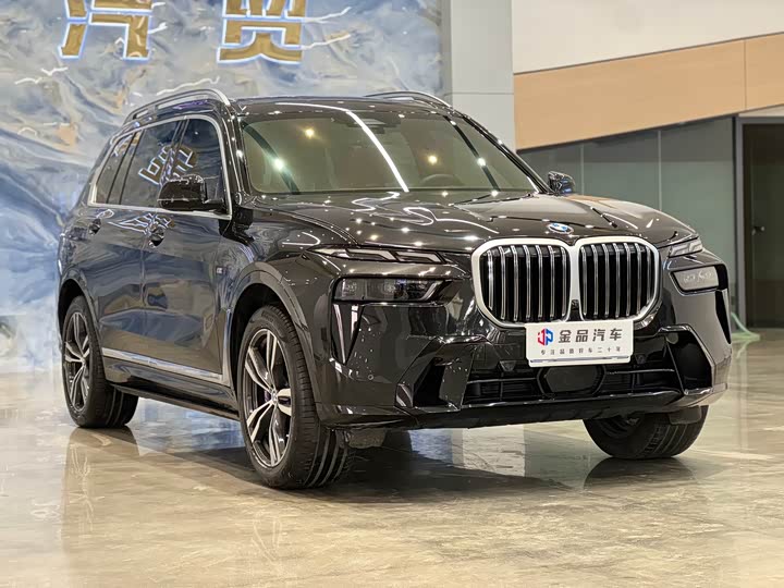 Фото 3 - BMW X7