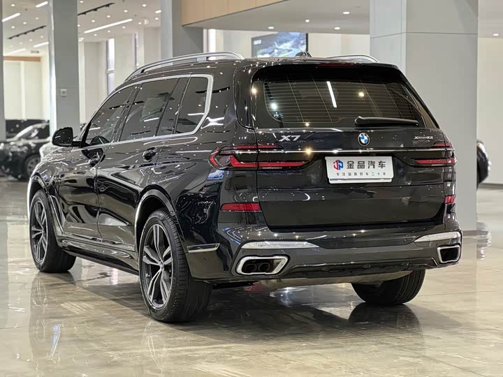 Фото 6 - BMW X7