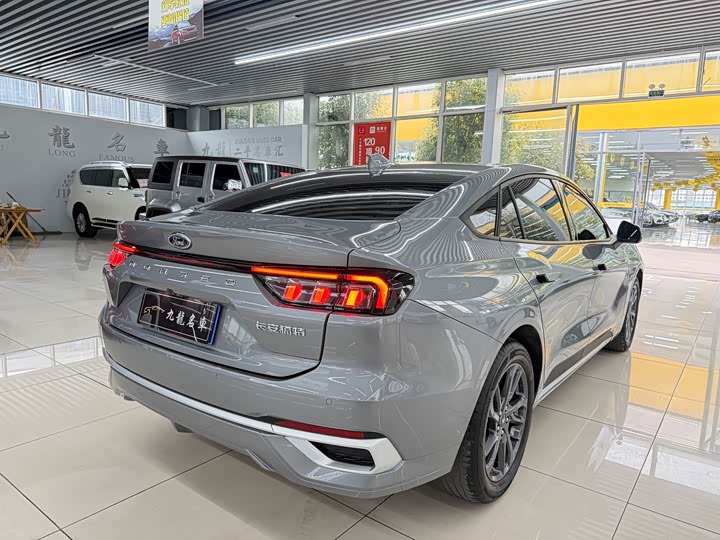 Photo 6 - Ford Mondeo