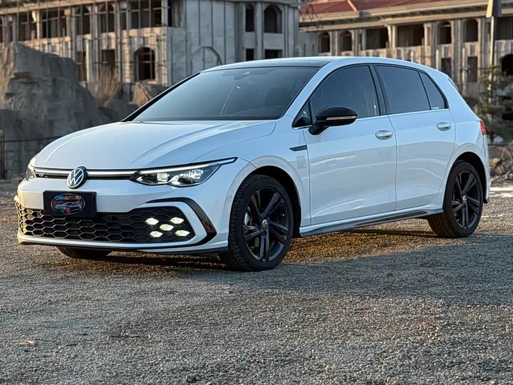 Фото 2 - Volkswagen Golf